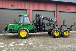 2017 John Deere 1110G  Forwarder